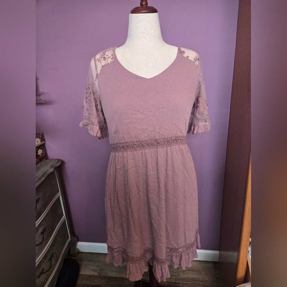 NWOT Easel Mauve Dress